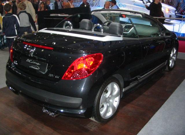 http://www.forum-peugeot.com/Forum/mesimages/21319/0-Geneve 2008-32.jpg